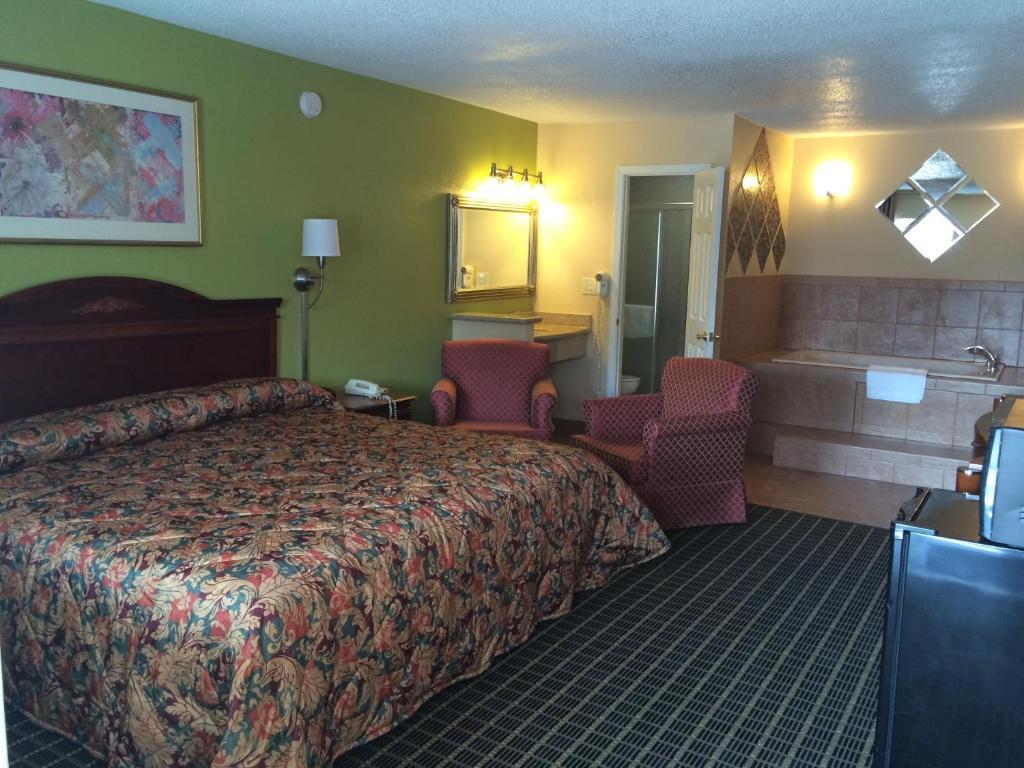 Newport News Inn Номер фото
